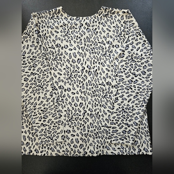 NWT - Silk Nylon Blend Dialogue Animal Print Cardigan - Size XL - Picture 6 of 8